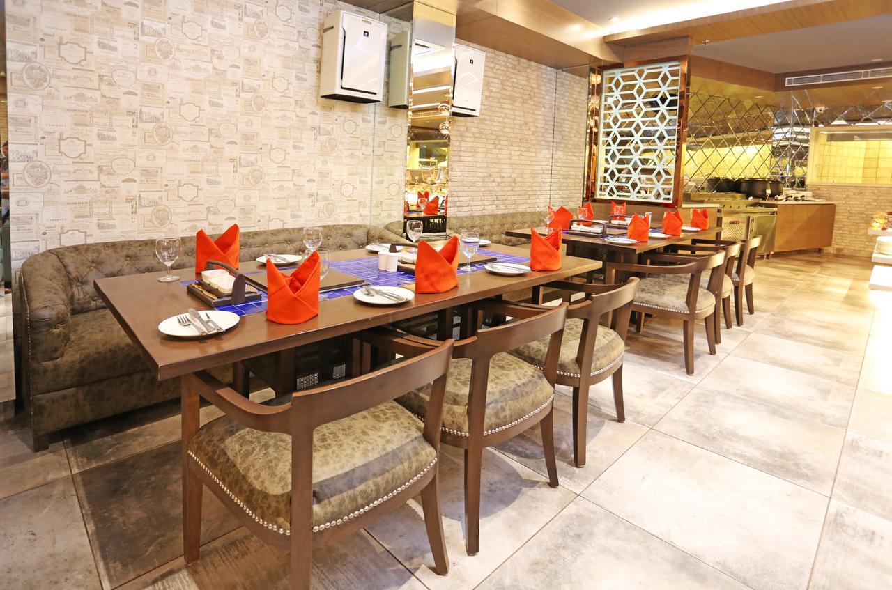 Hotel Parador Agra Агра Екстериор снимка