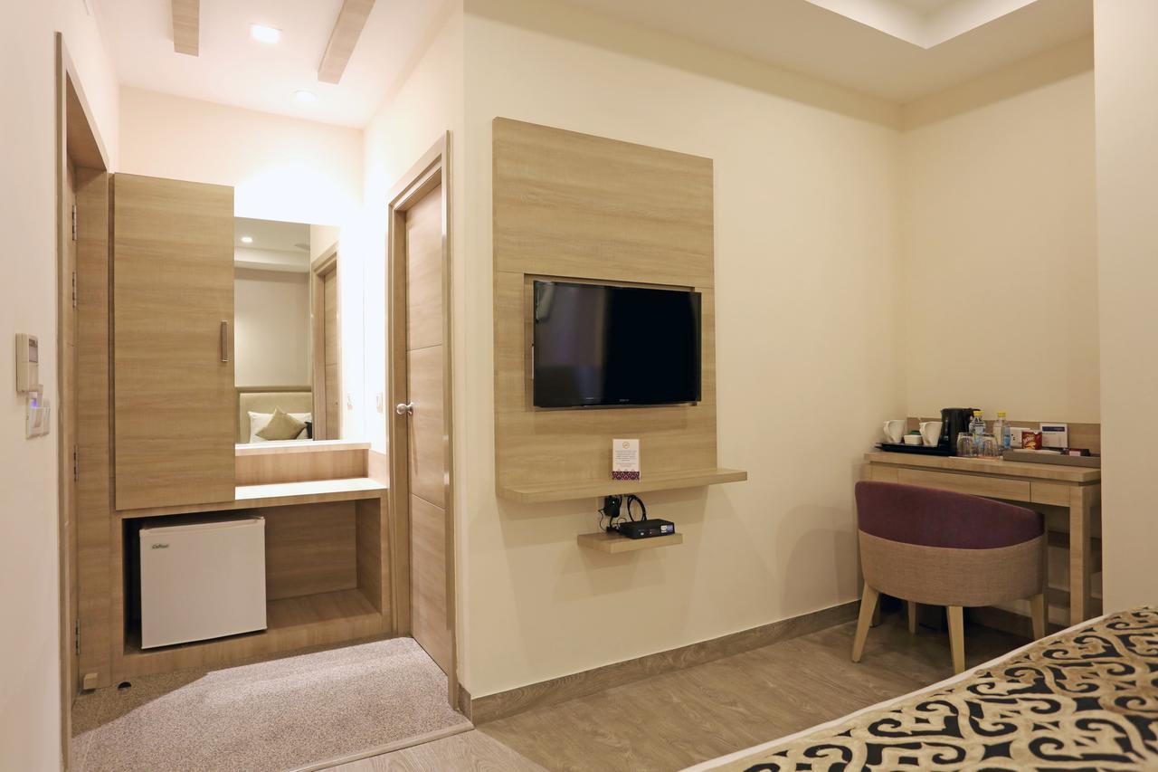 Hotel Parador Agra Агра Екстериор снимка